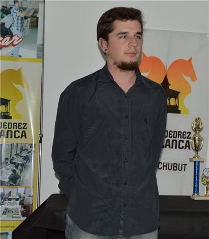 Cristian E. Scarton