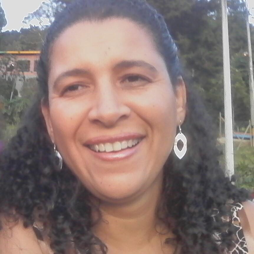 María V. Herrera Dederle