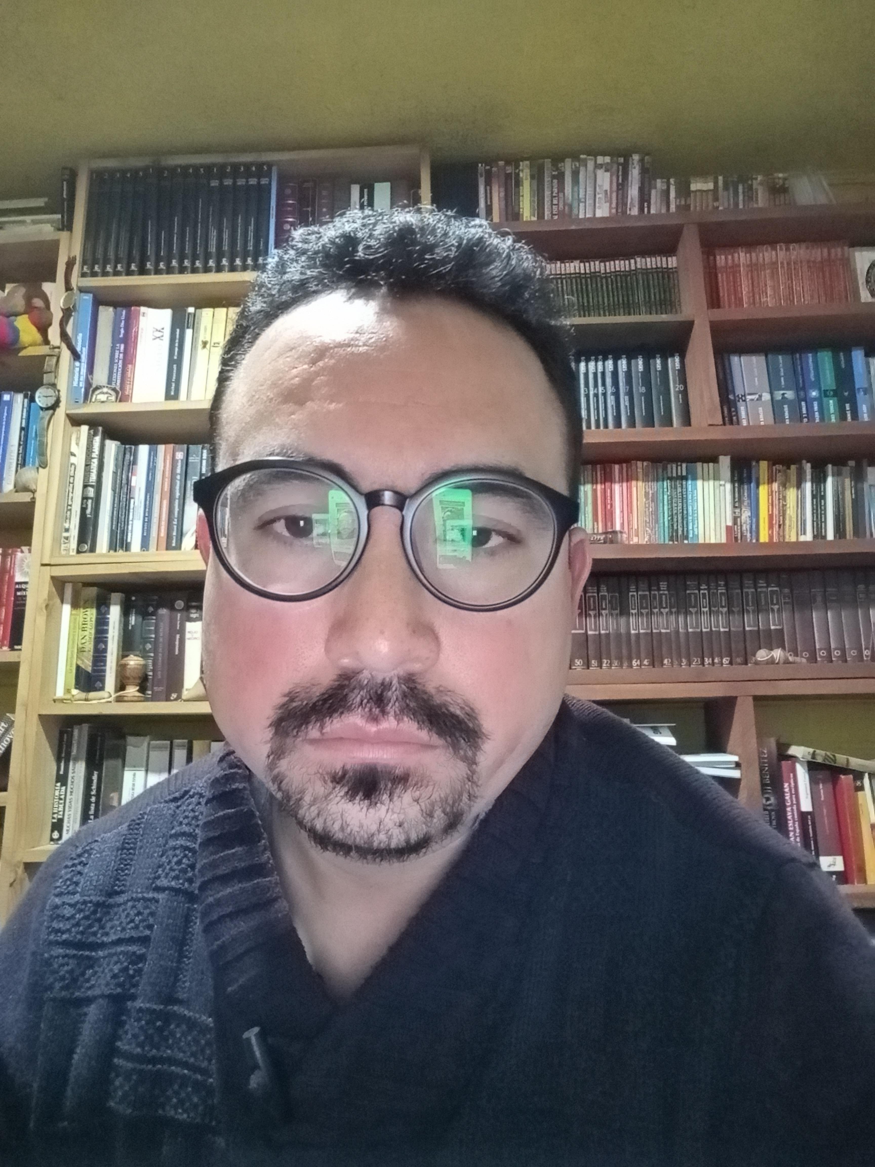 Edson E. Caravante Muñoz