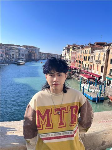 Youhuang Yang