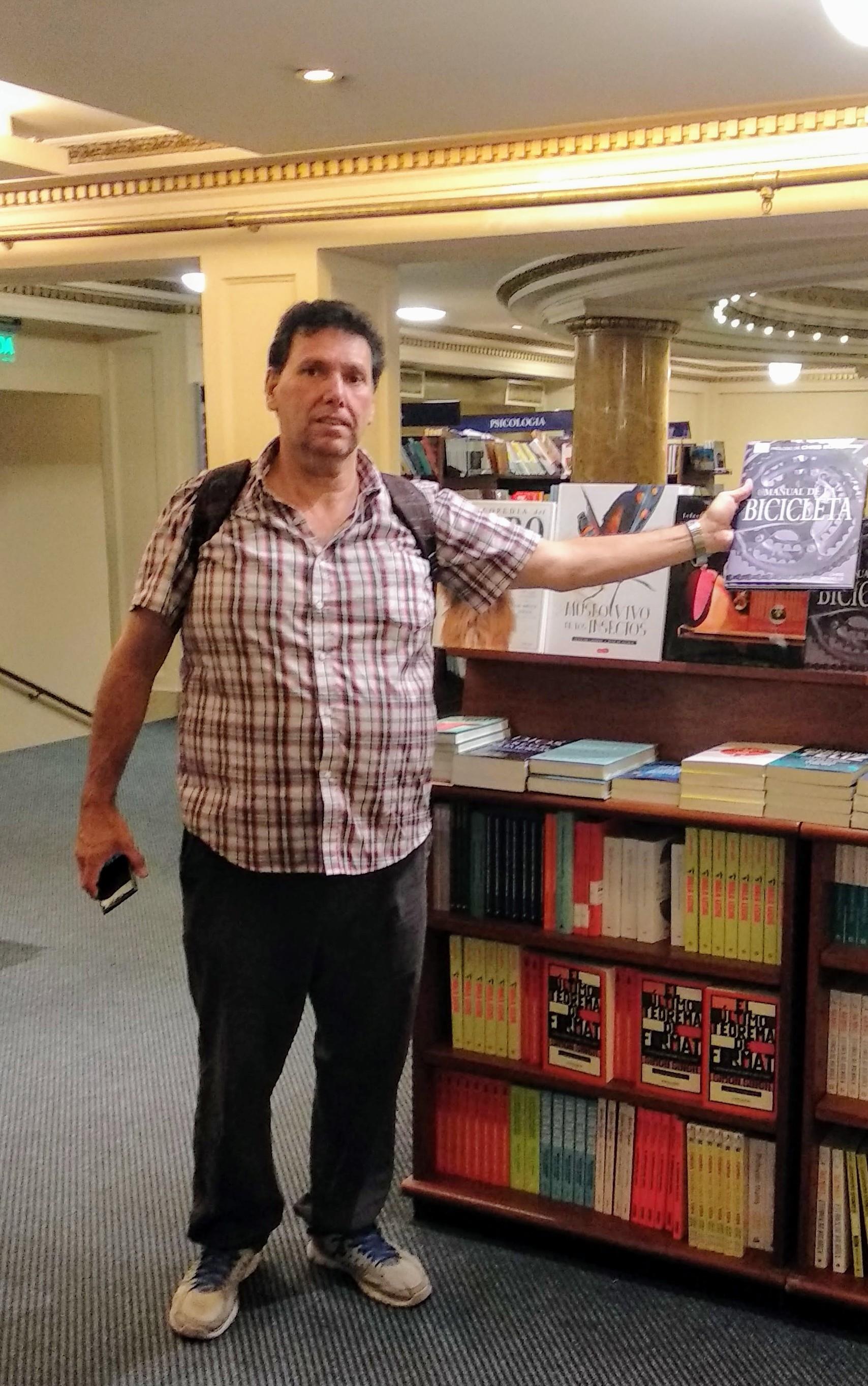 Hiber C. FACCHIN TELLO