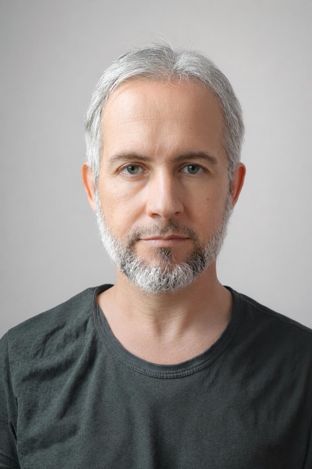 Carlos delsarro miguel