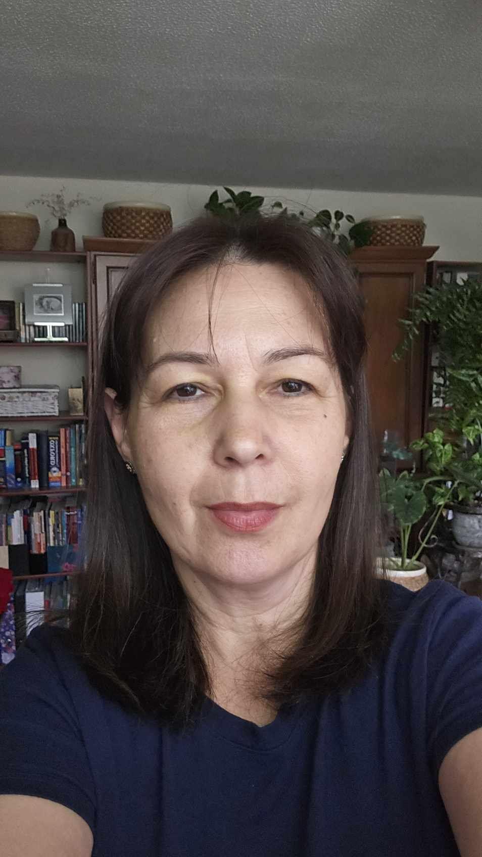 Henriett F. Fekecs-Papp 