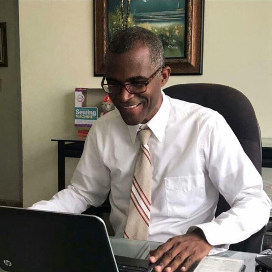 Hector D. MERCEDES AMADOR