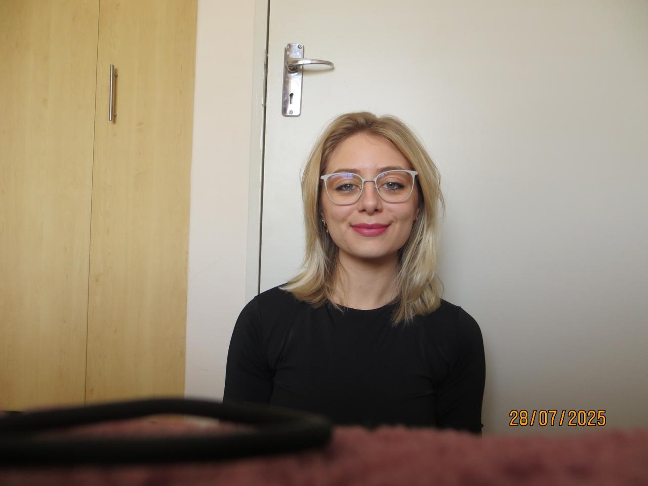 Anike B. Bezuidenhout