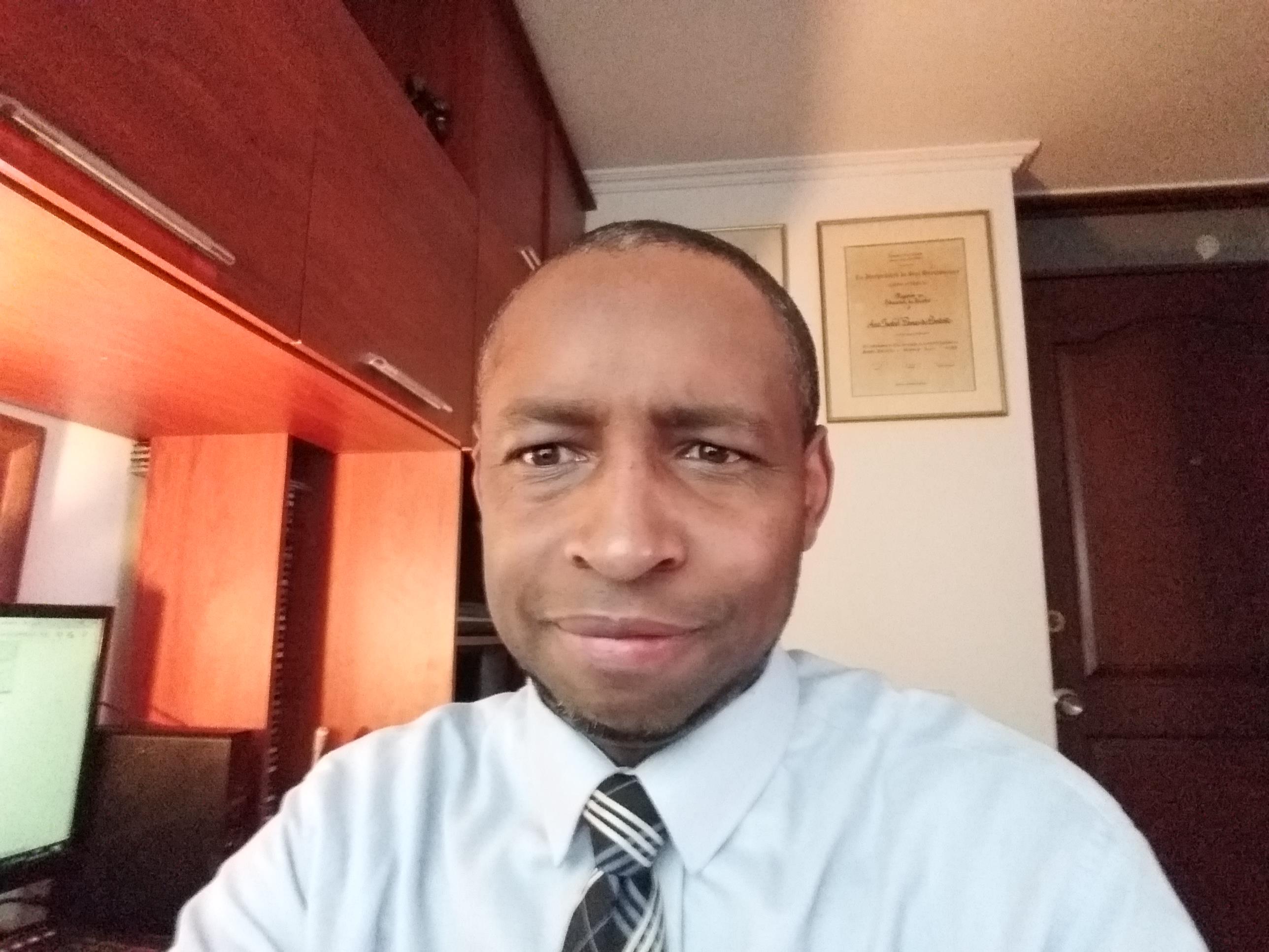 Milton E. Londoño Lemos