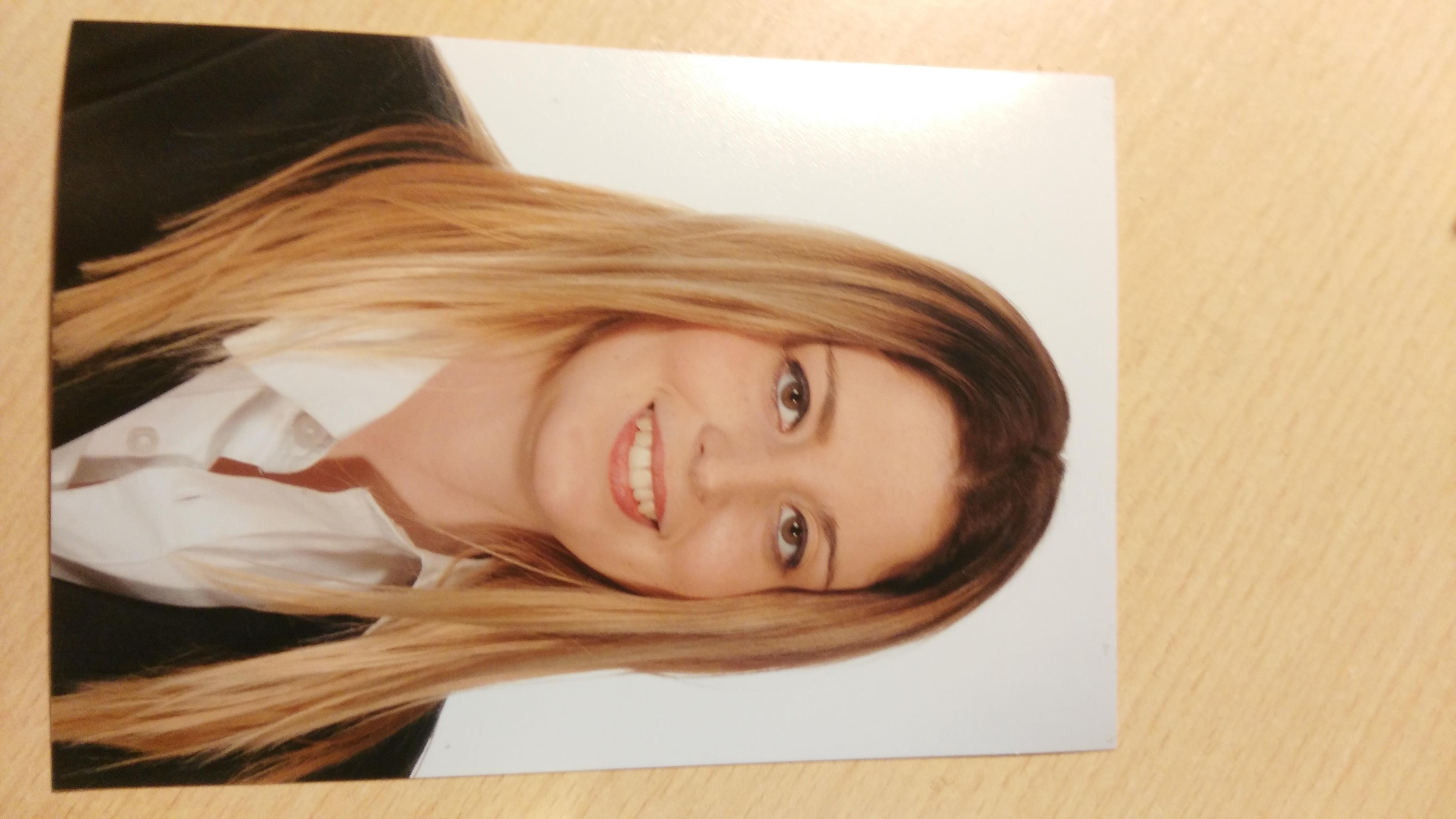 Esther Raventós i Huarte