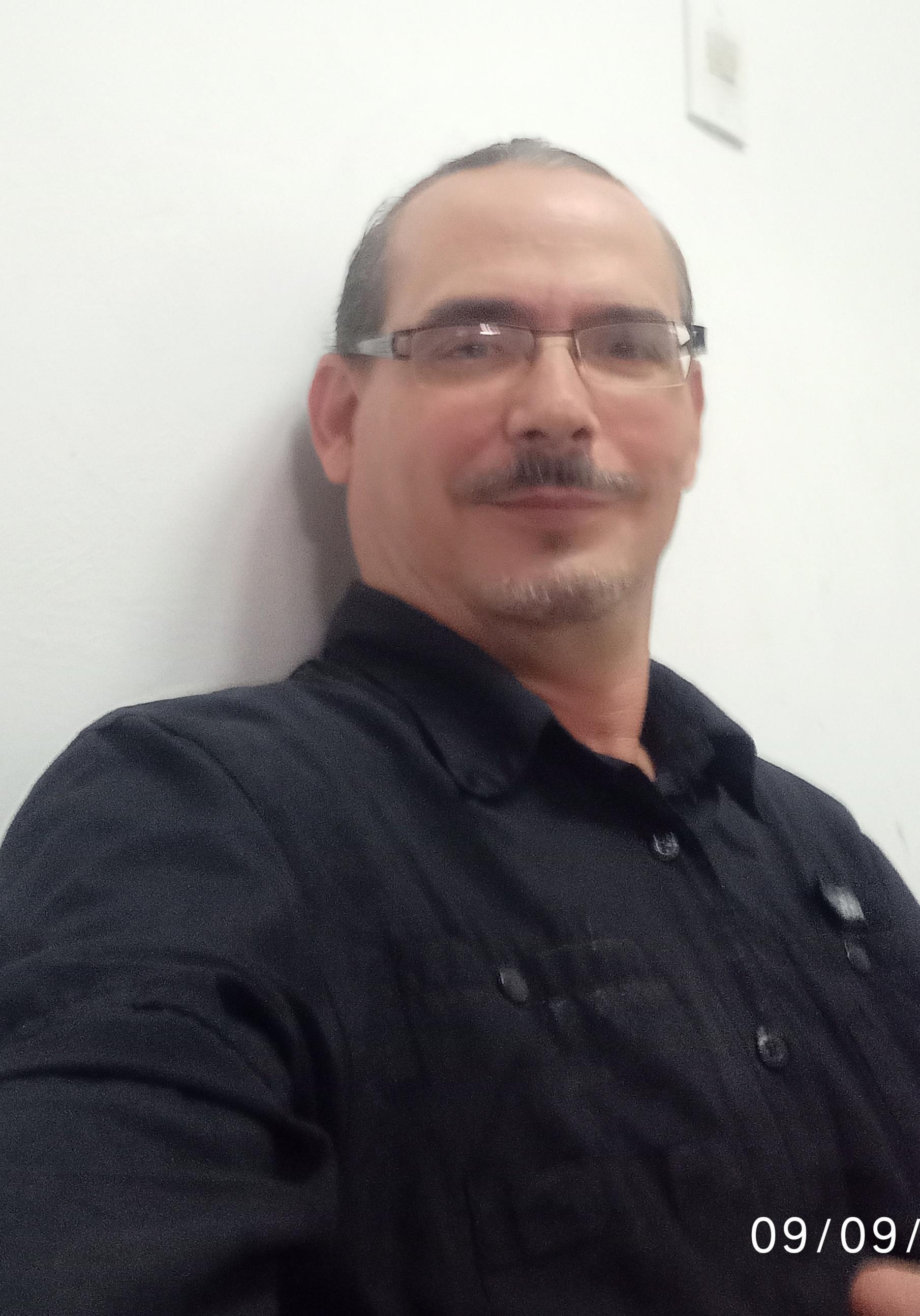 Gustavo Llanos Guillen 