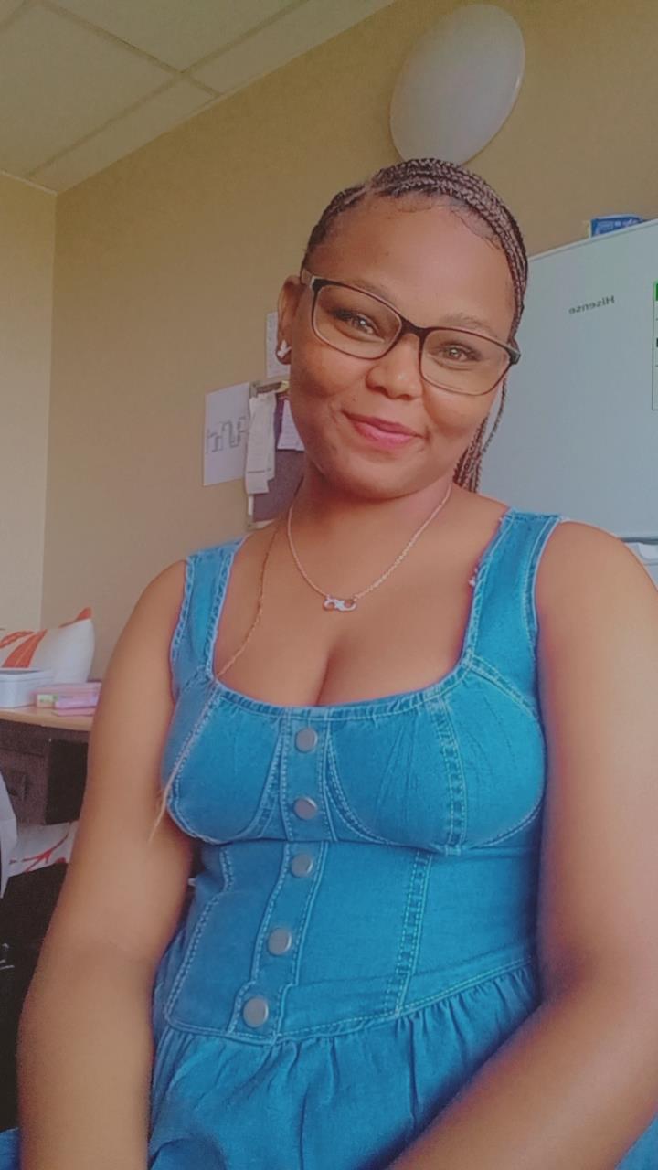Vhanesa
