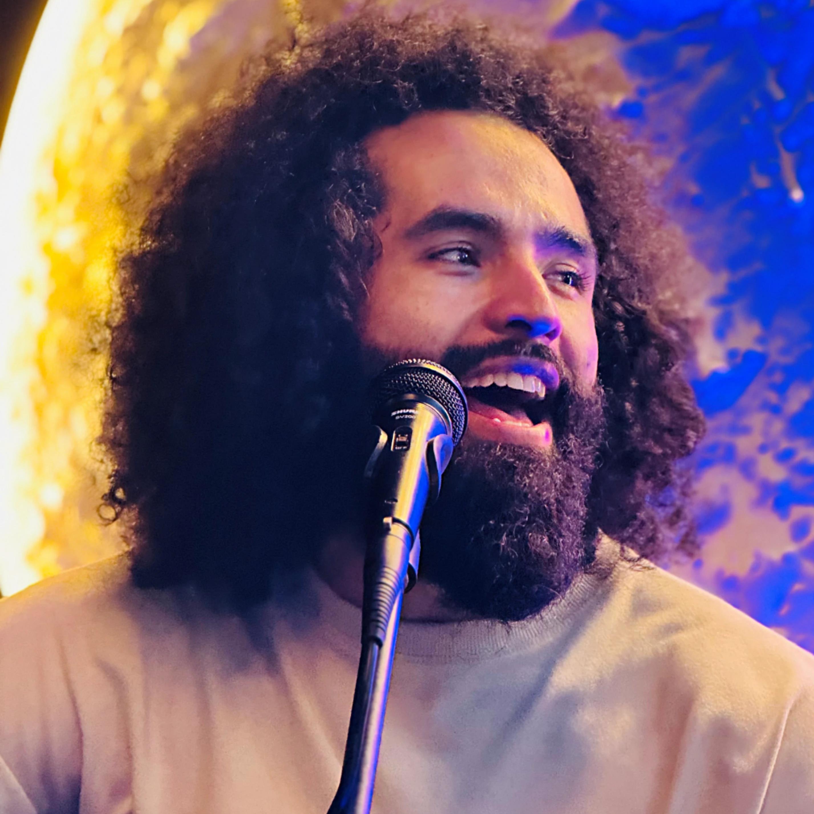 Carlos A. Caicedo Valladares