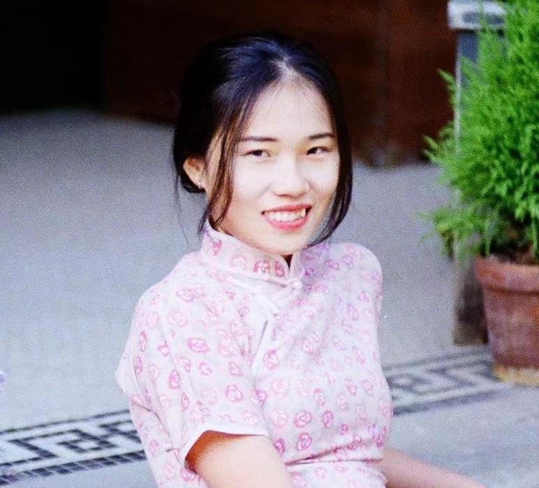Nica Zhou