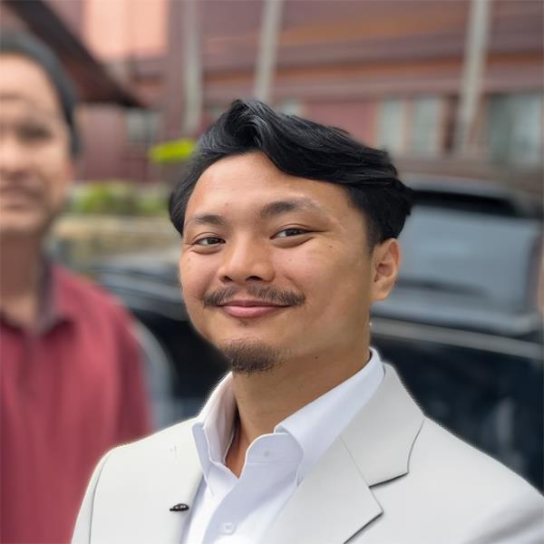 Muhamad L.