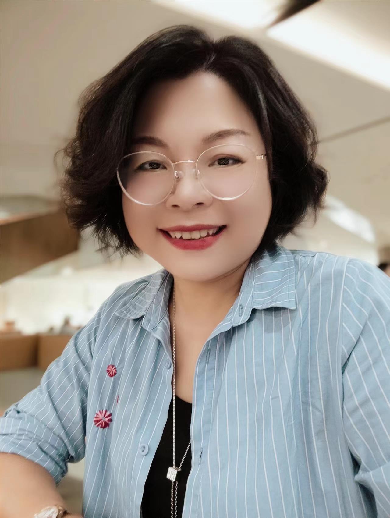 Kirstin L. liao