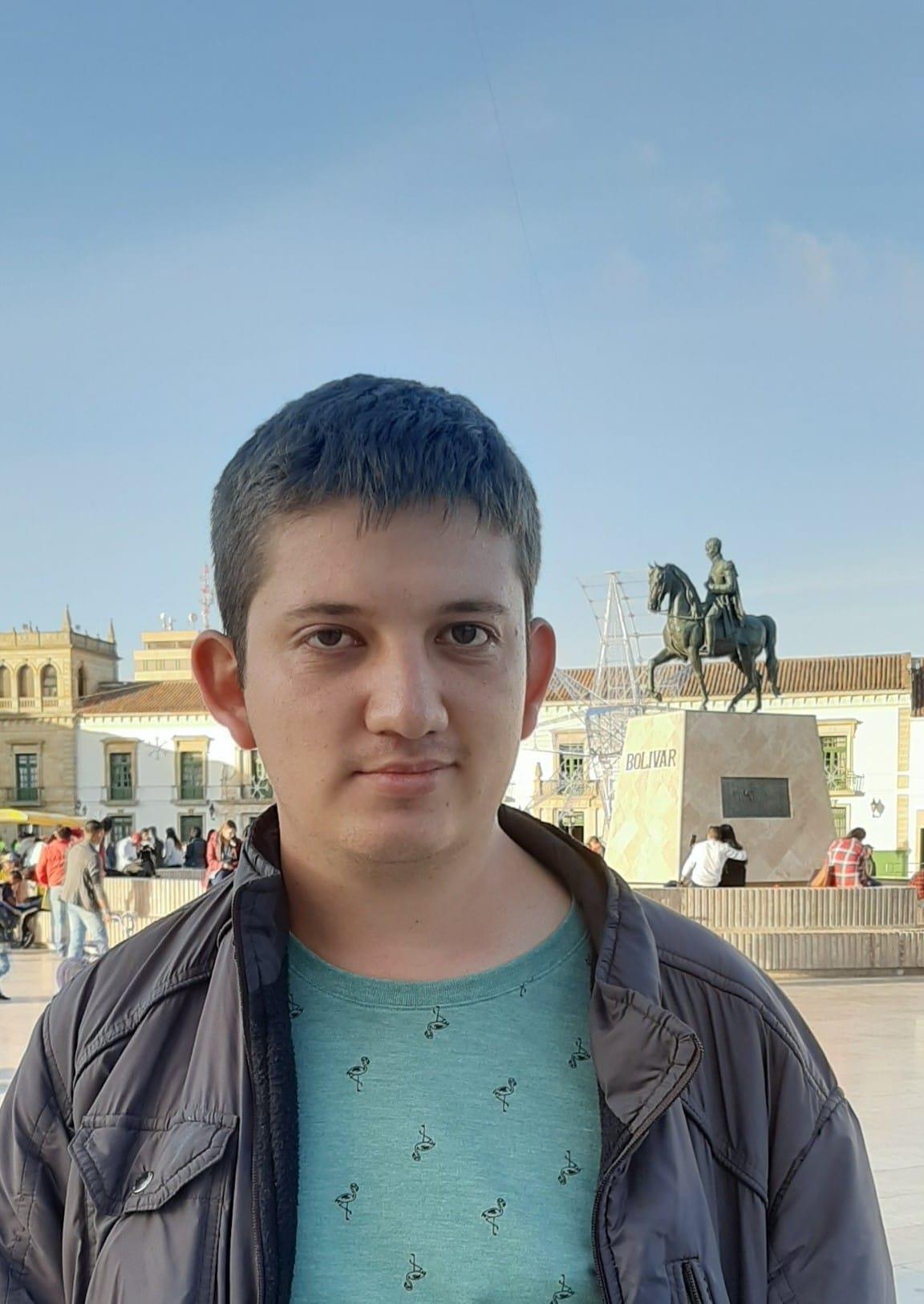 Javier E. Marulanda López