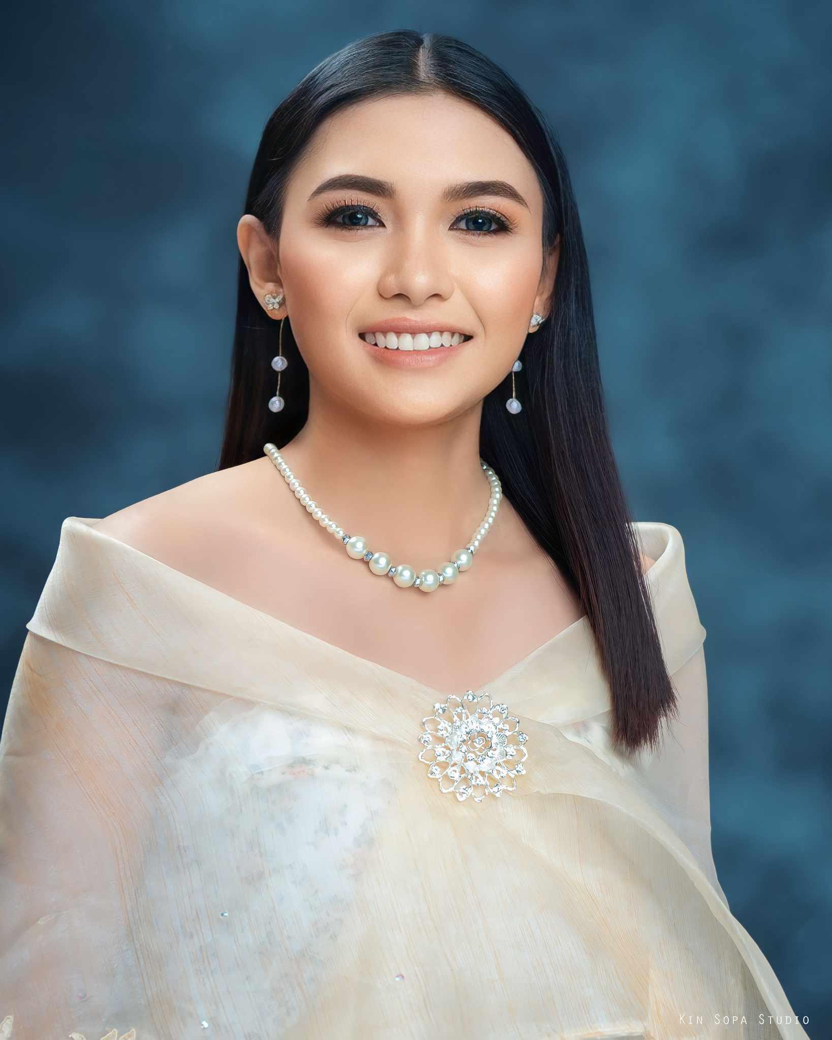 Gella M.
