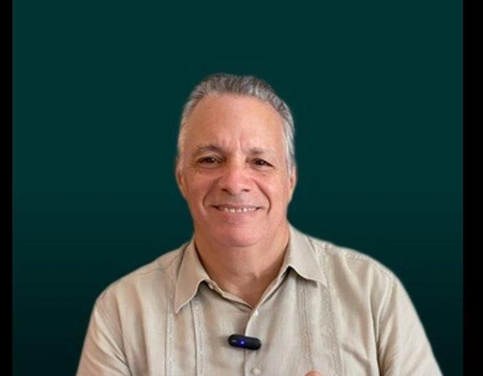 Enrique J.  López Rivas