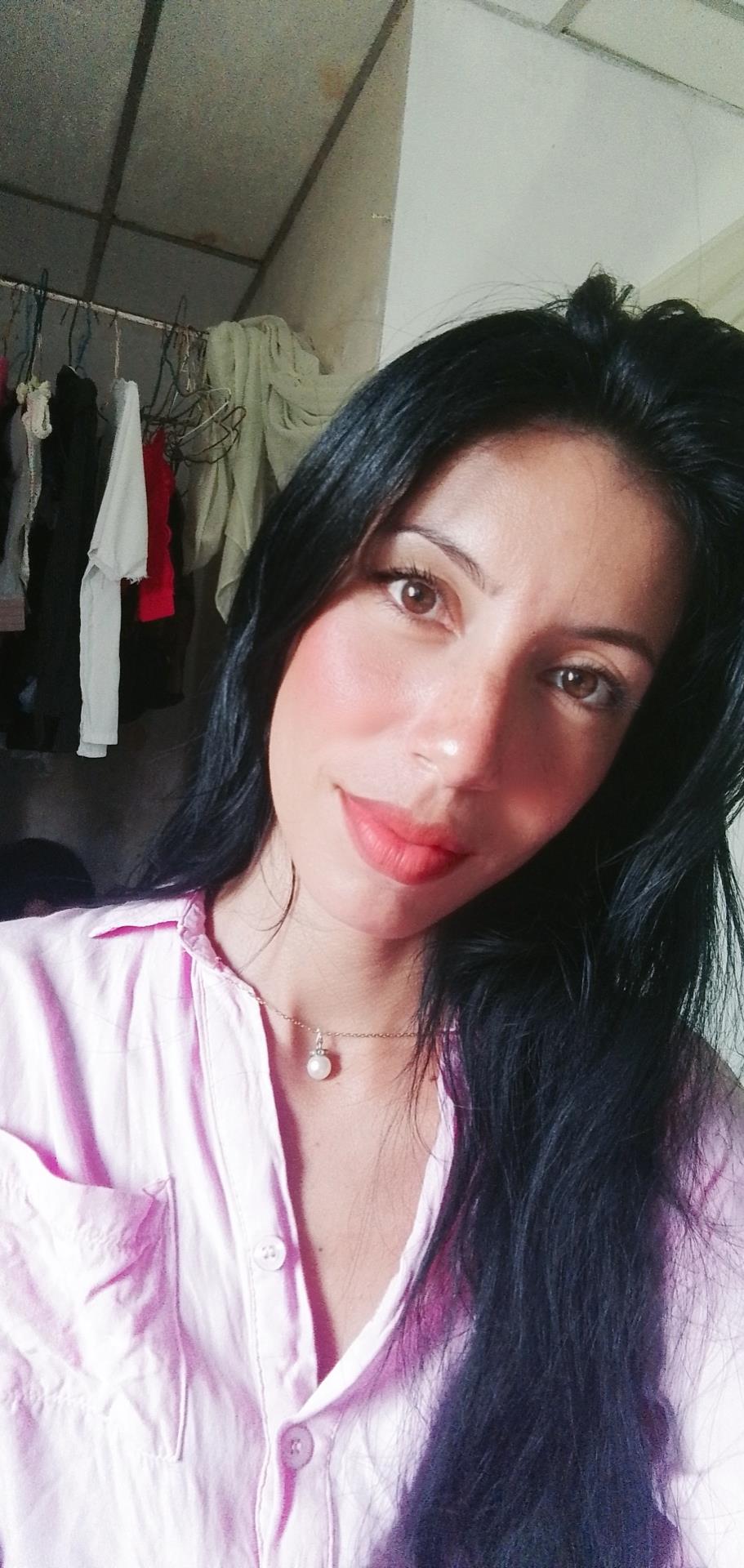 Betania M. Madroñero 